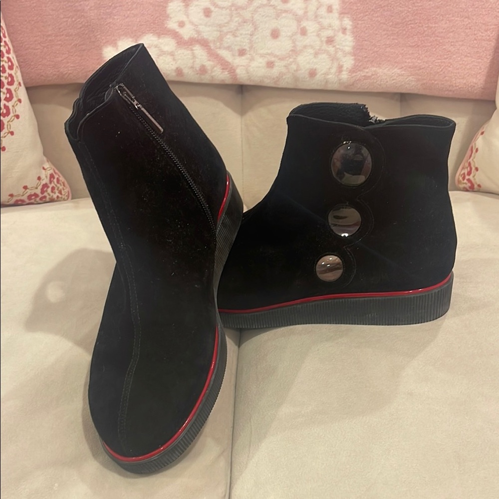 BEAUTIFEEL Frany Black Suede Ankle Boots sz 9M